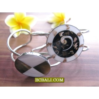 Stainless Steel Cuff Bracelets Shells Package